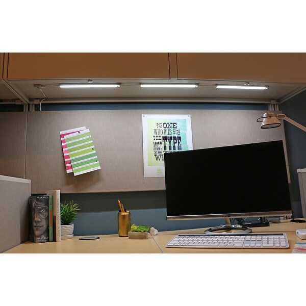 Shop BLACK+DECKER LED Under Lighting Kit, 12", Natural Daylight